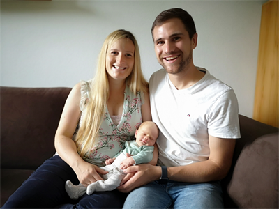 Matt Giteau und Frau mit einem Baby